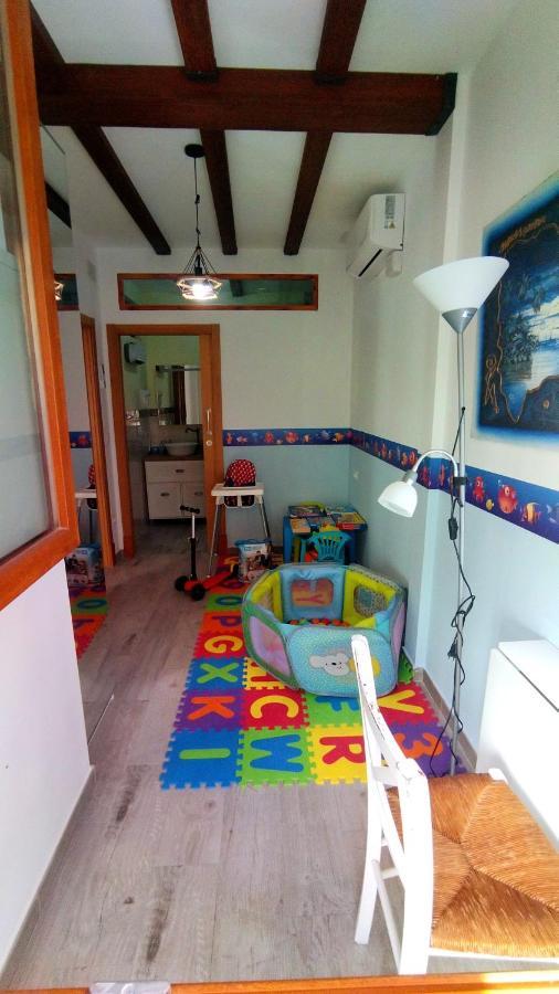 Casa Ideal Para Familias Con Patio Y 3 Banos Βαλένθια Εξωτερικό φωτογραφία